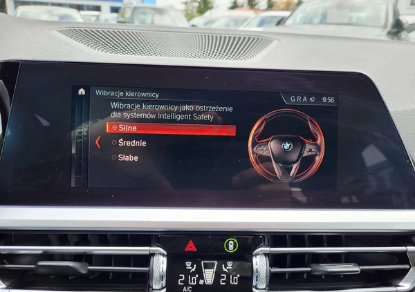 BMW Seria 3 cena 99900 przebieg: 205000, rok produkcji 2019 z Nowa Sól małe 232